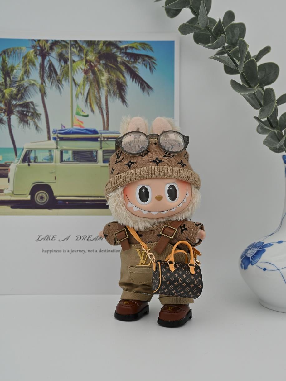Louis Vuitton beige overall and monogram oufit