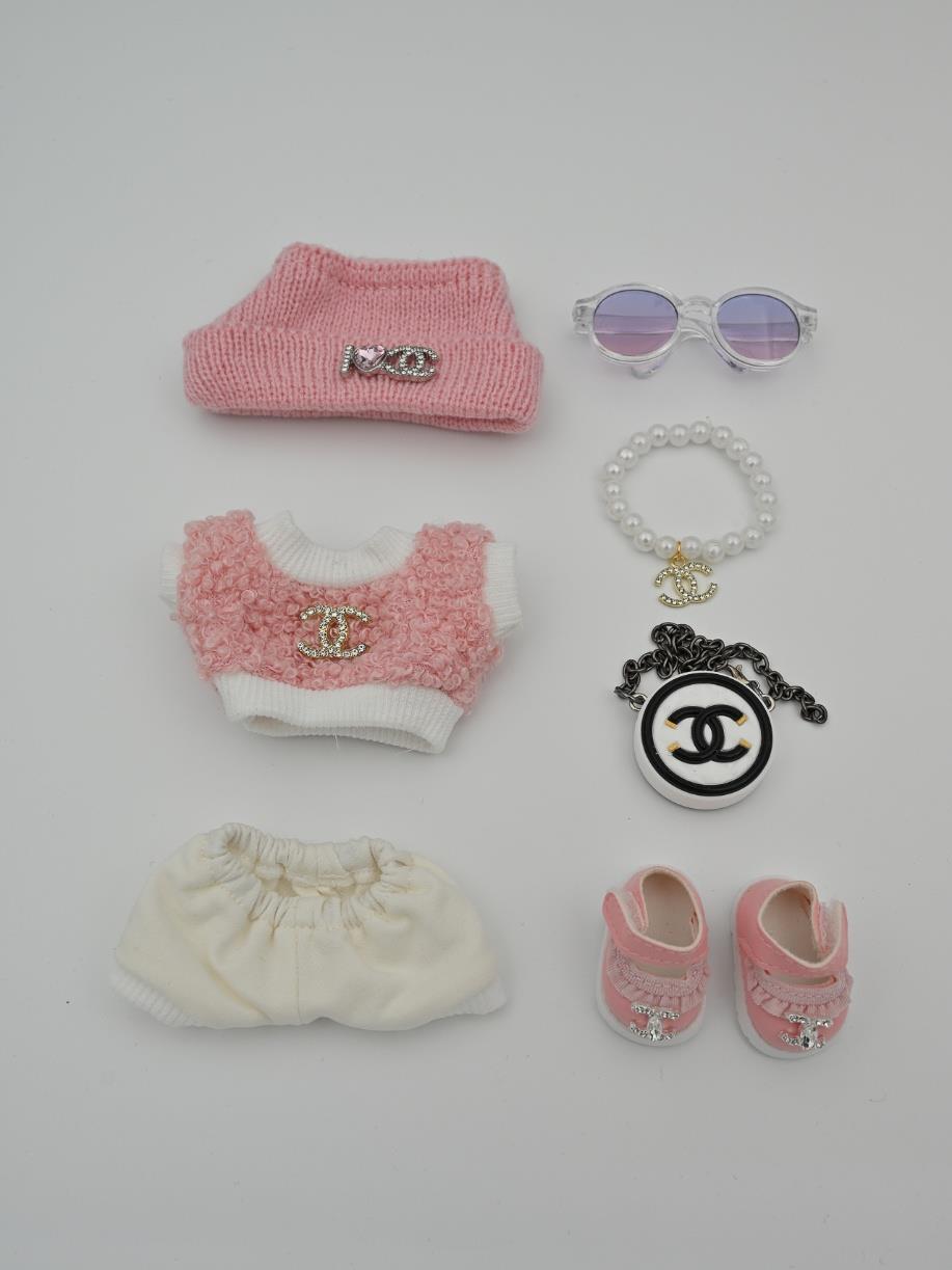 Chanel pink I❤CC hat ensemble