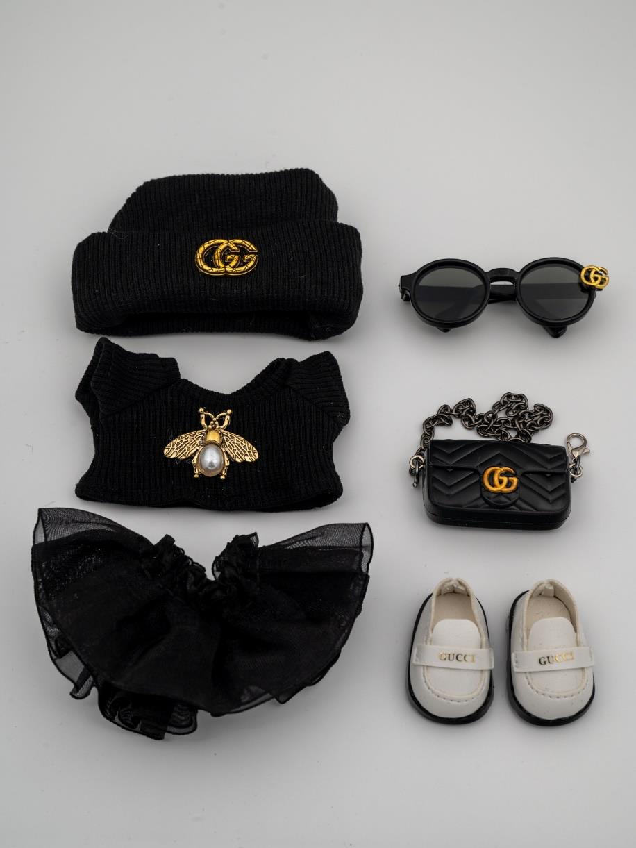 Gucci embroidered bee shirt ensemble