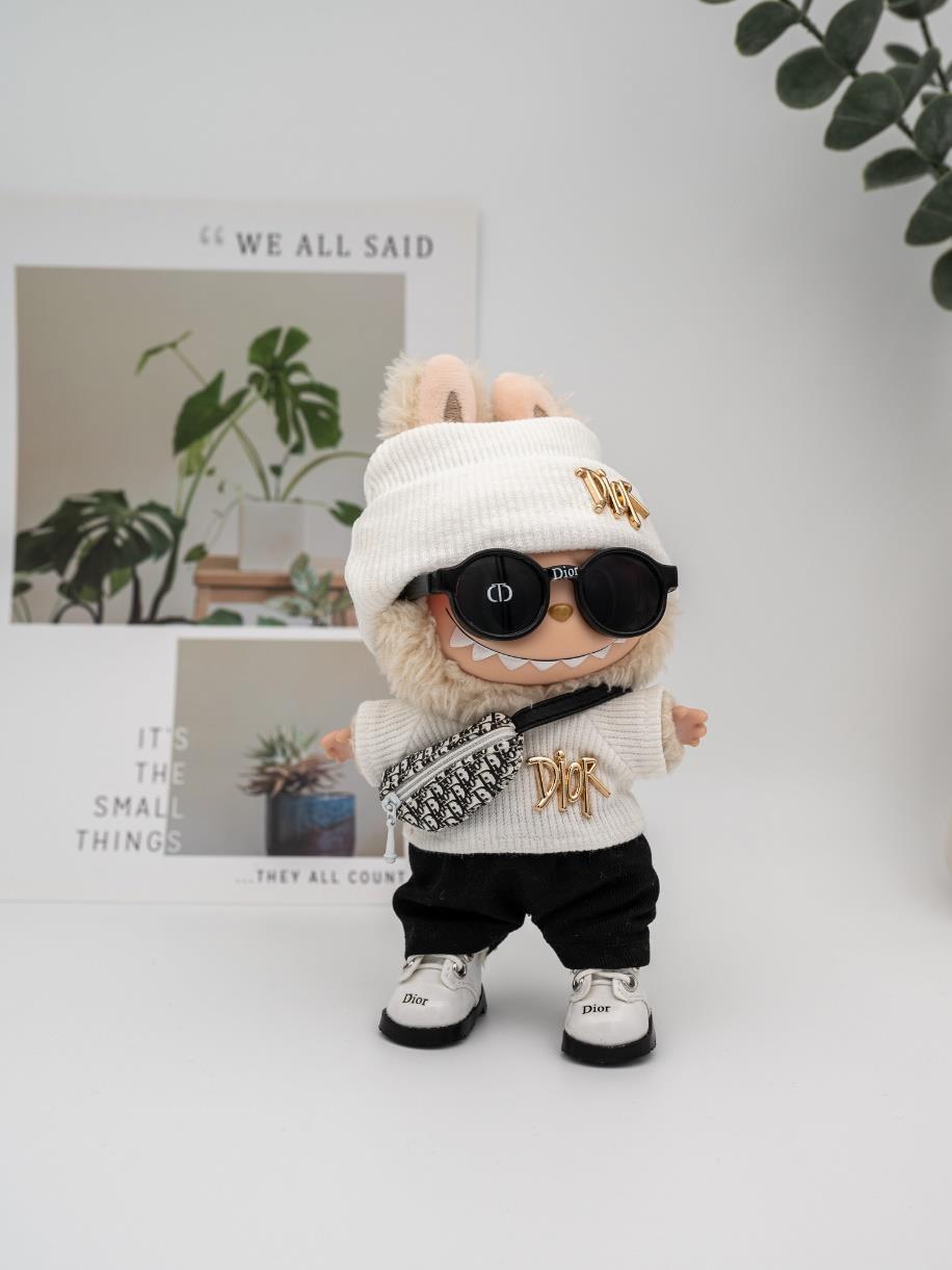 Dior white sweater outfit