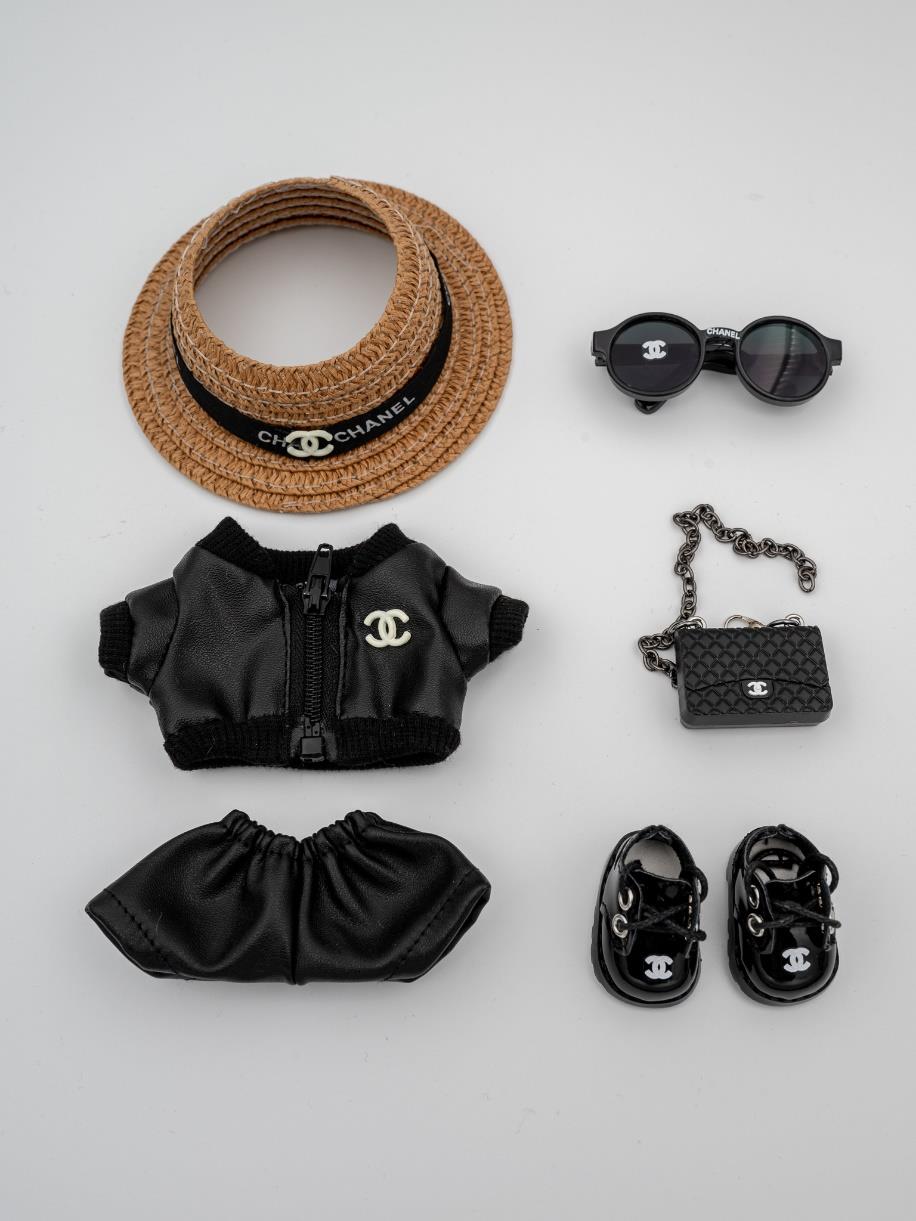Chanel leatheresque all black outfit
